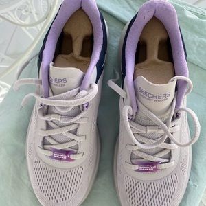 Skechers Workout Walker Sneakers — Size 8 (124946)